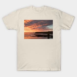 November sunrise over Collywell Bay T-Shirt